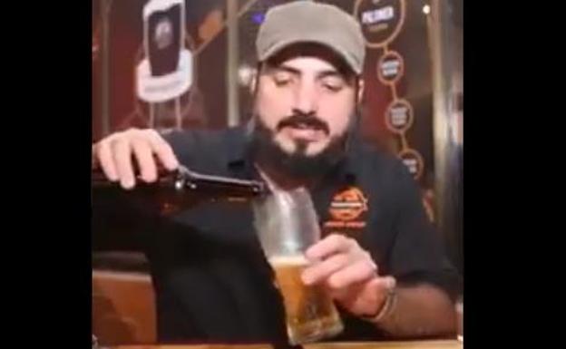 El vídeo que te muestra por qué debes intentar siempre tirar bien la cerveza