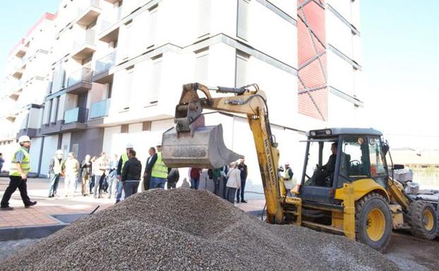 Los vecinos de San Fernando siguen sin poder volver a casa ocho años después del terremoto de Lorca