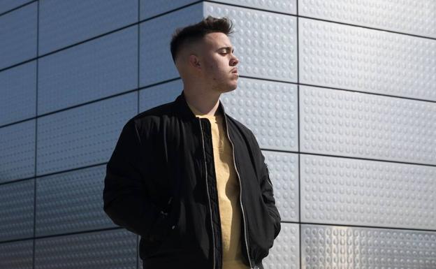 El murciano Soge Culebra da el salto desde Youtube y publica su primer disco