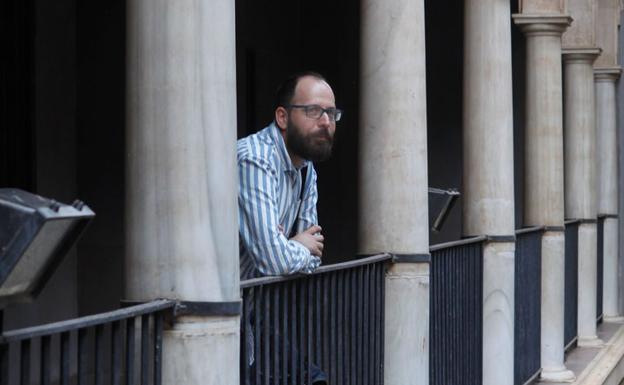 Luis Bagué, un poeta y su mar