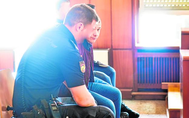 Afrontan 39 años los acusados de asaltar una casa y apalear y violar a su dueña