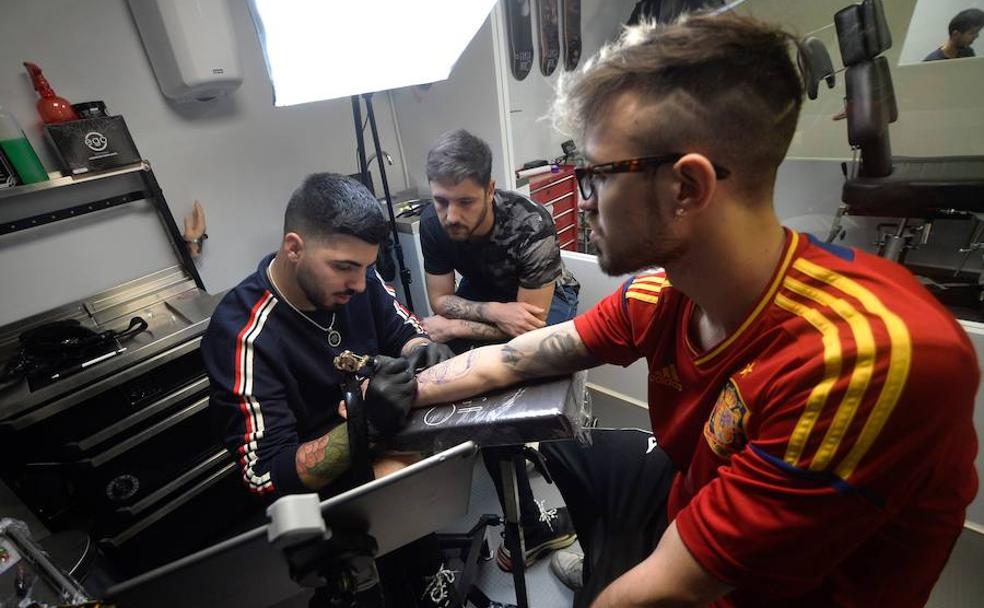 Tinta murciana en la piel de Drake