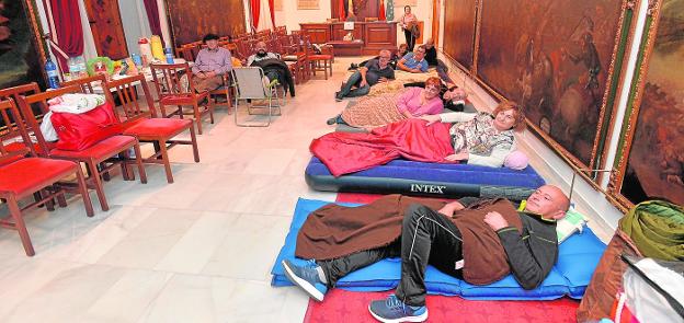 Dormir entre cuadros de batallas históricas