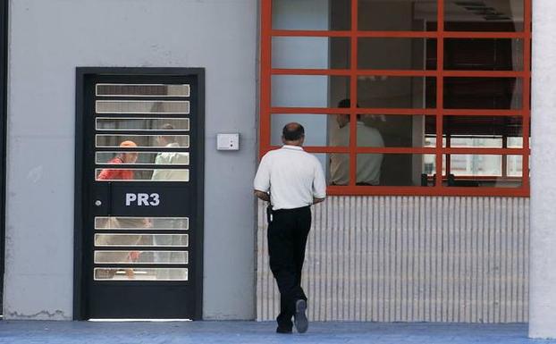 Otro funcionario herido en Campos del Río al tratar de reducir a un interno