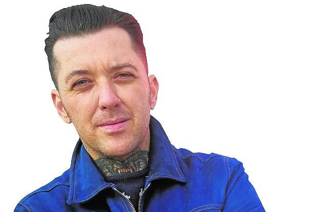 Al Dual: «Mi vía de escape siempre ha sido la guitarra y la composición»