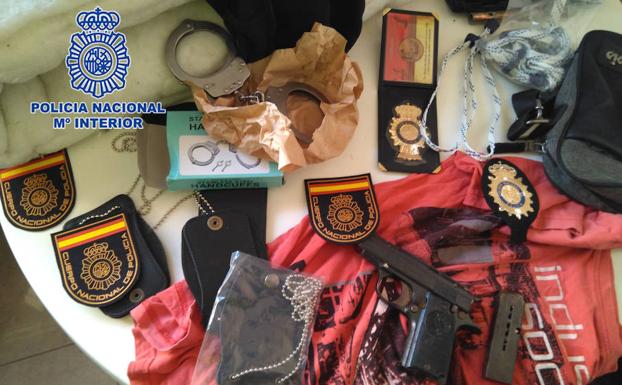 Cae una banda que asaltaba las viviendas de otros traficantes disfrazados de policías