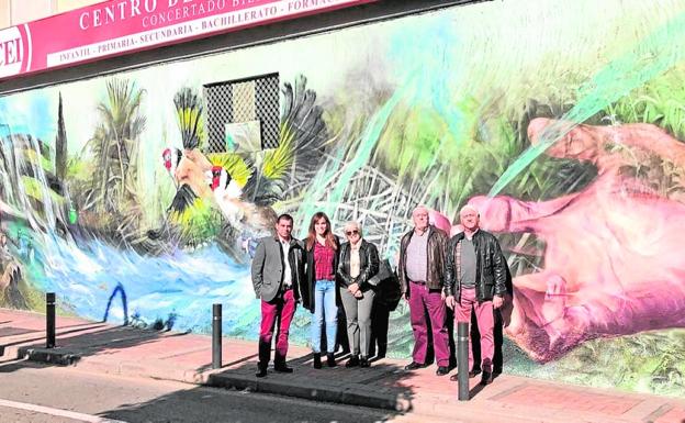 Un nuevo mural para ensalzar la huerta