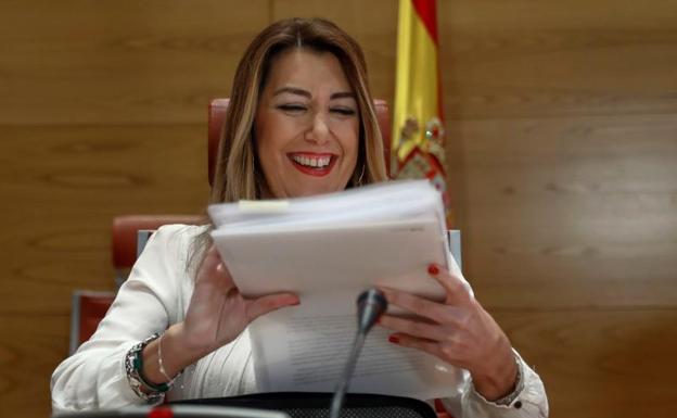 Cinco horas y media con el «gracejo» de Susana Díaz y sus cuatro cocacolas