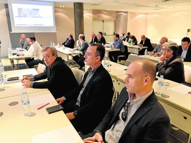 Blackstone y Santander ofertan a treinta promotores unos 16,5 millones de metros