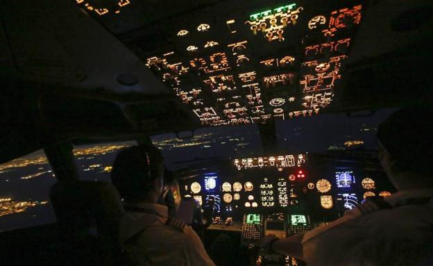 La extraña visión de tres pilotos distintos en el cielo: «Fue una luz muy brillante que desapareció a muy alta velocidad»