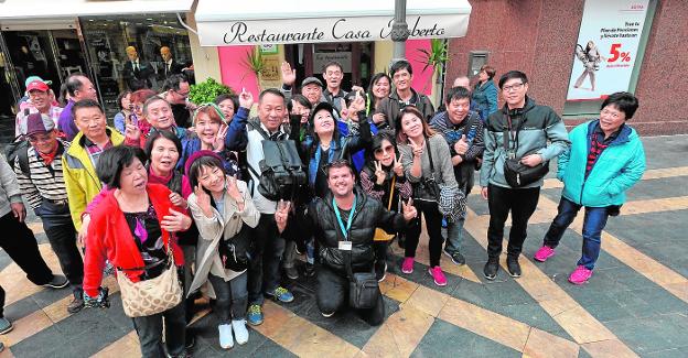 Lorca se convierte en parada de los taiwaneses que visitan Granada