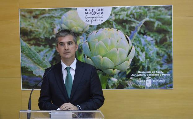 Del Amor: «Narbona viene a concluir su trabajo, que es sustituir el trasvase por agua desalada»