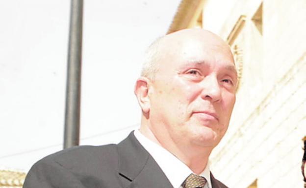 El municipio distingue al juez decano, al Pilar Soubrier y al arquitecto Fernández Romero