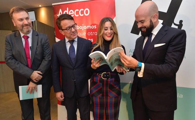 El absentismo laboral cuesta a las empresas murcianas 454 euros por trabajador al año