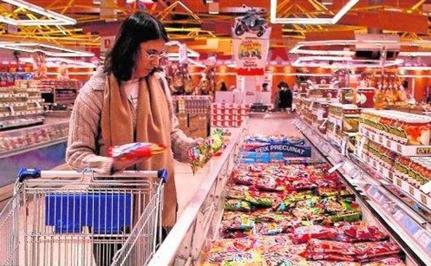 Black Friday en Carrefour, DIA, El Corte Inglés...: Los supermercados se apuntan a las ofertas