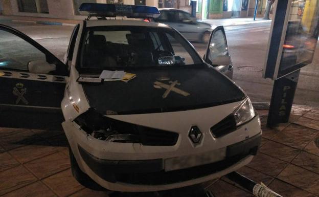 Una patrulla de la Guardia Civil se estrella con un turismo en Los Alcázares