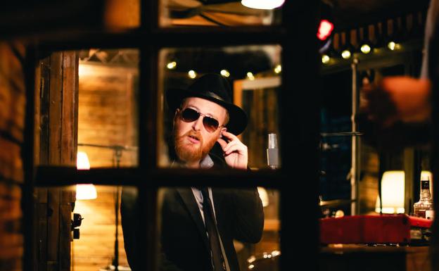 Alv McMartin estrena 'Saturday night', su nuevo vídeo-single