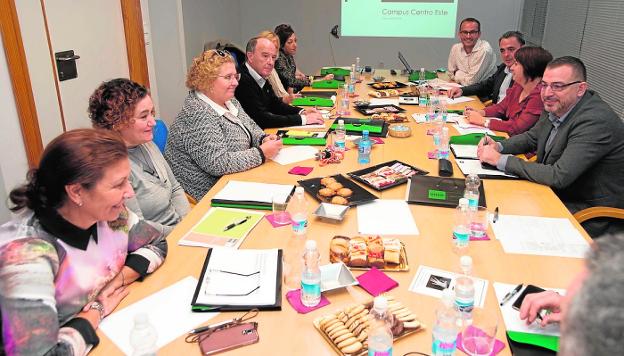 La UNED crece en alumnos un 5% y prevé implantar el próximo curso Magisterio