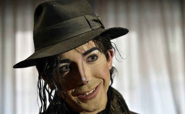 El Auditorio Víctor Villegas acoge el espectáculo 'Forever', en homenaje a Michael Jackson