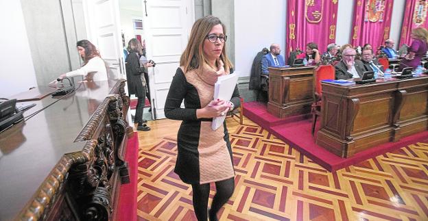 La alcaldesa de Cartagena suspende otra vez el Pleno tras sentirse «intimidada» por José López