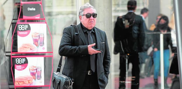 Un promotor se perfila como arrepentido y tira de la manta en una causa de corrupción