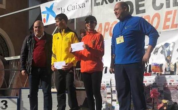 Andrés Mico y Mar Gómez vencen en la Media Maratón de Cieza