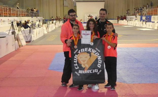 El Club Taekwondo Murcia logra tres medallas en el Nacional Infantil