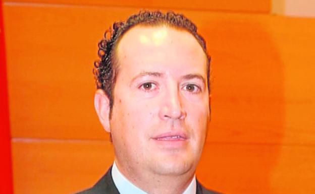 Ángel García Aragón es reelegido como decano del Colegio de Abogados