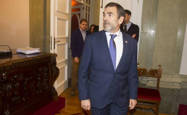 Un informe municipal concluye que José López no incurrió en incompatibilidad