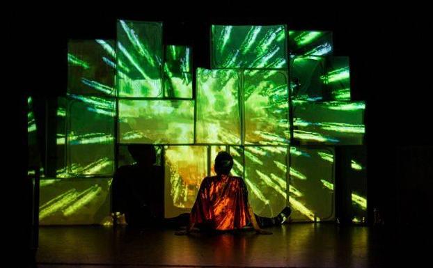 'Un universo (solo)'