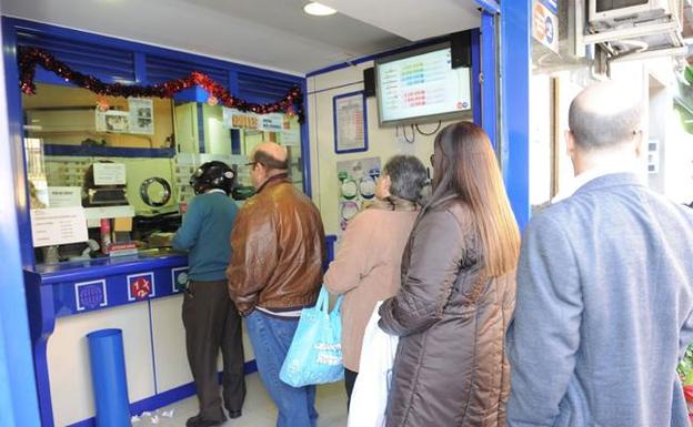 La venta de lotería de Navidad en la Región acumula cuatro años de incrementos