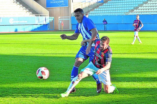 El Lorca FC tumba al líder Yeclano