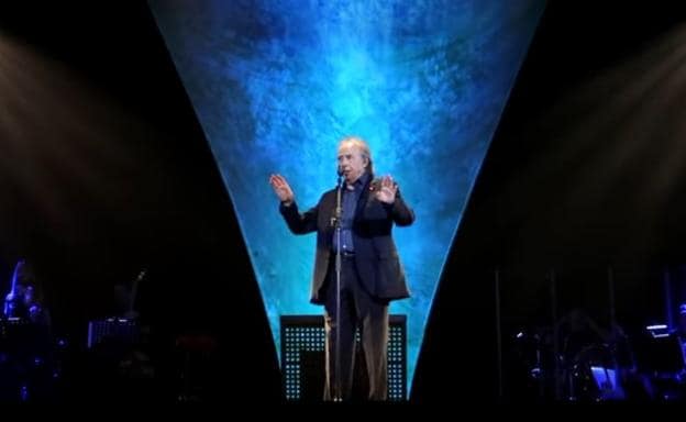 Serrat interrumpe un concierto al pedirle un espectador que cante en catalán