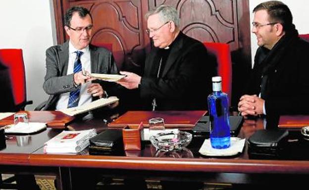 Solidaridad con las víctimas del tifón de Filipinas