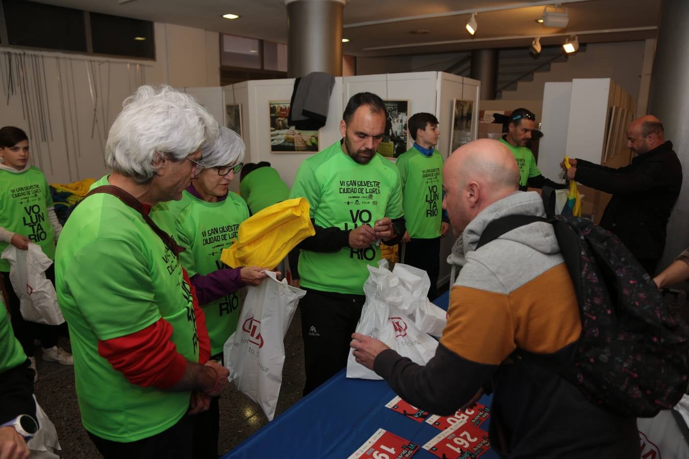 Los participantes se preparan para correr la San Silvestre de Lorca 2018