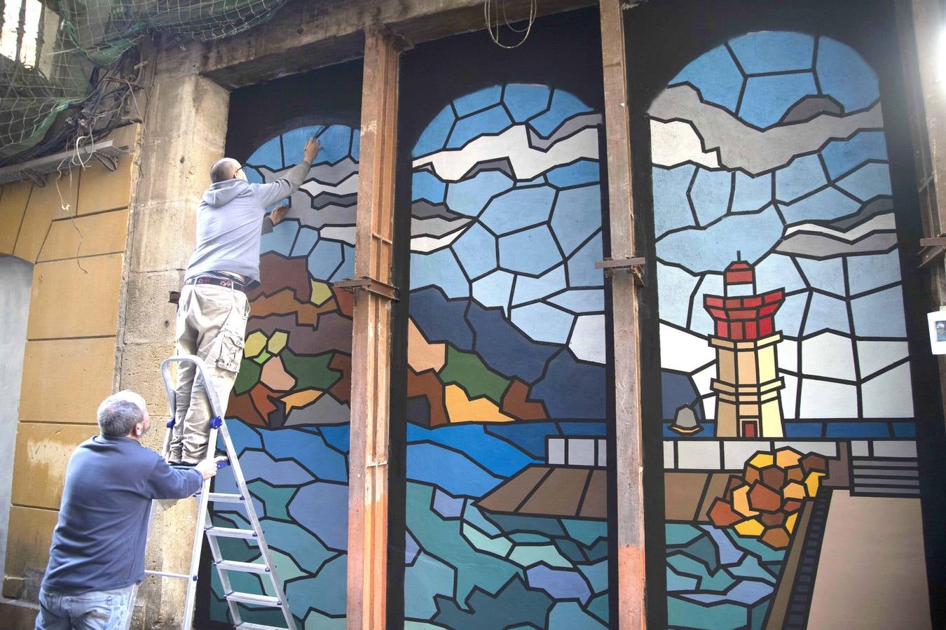 Los grafitis dan vida a Cartagena