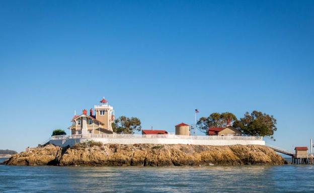 Se buscan candidatos para ganar 56.000 euros al año solo por vivir en este faro