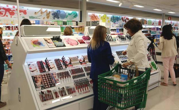 Mercadona vende la crema antiarrugas que vuelve locas a muchas blogueras