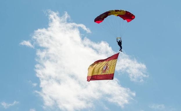 La Papea recoge donaciones para fabricar una bandera gigante de España en su 175 aniversario