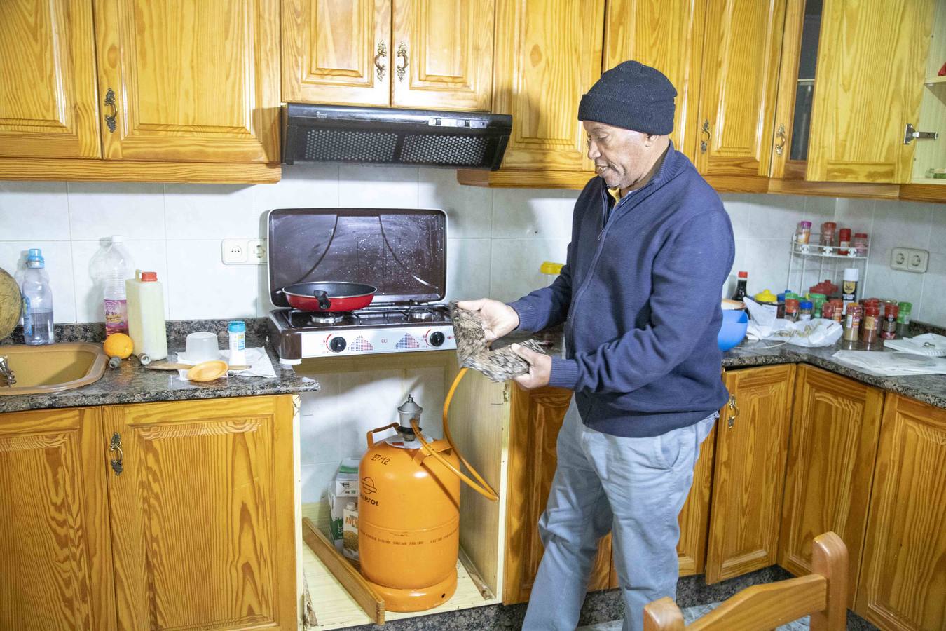 Una oleada de delincuencia y vandalismo en Pozo Estrecho indigna a los vecinos