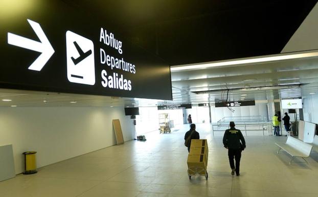 El aeropuerto de Corvera, autorizado como espacio Schengen, último trámite para poder operar