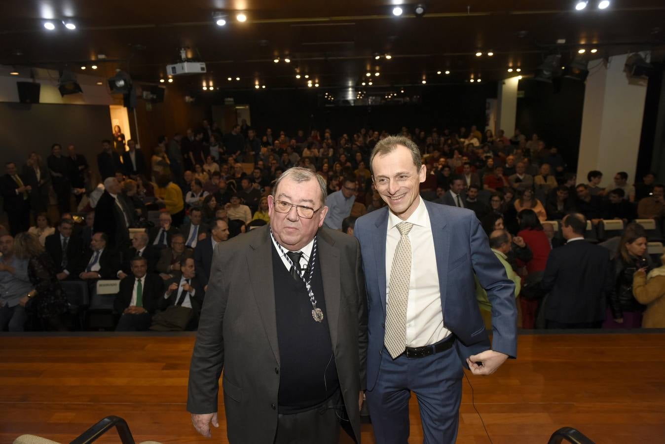 Pedro Duque en el Aula de Cultura de Cajamurcia