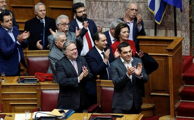 El Parlamento griego valida el nuevo nombre de Macedonia del Norte