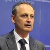 Los ocupados crecen hasta 604.600 y la tasa de paro disminuye a un 15,8%