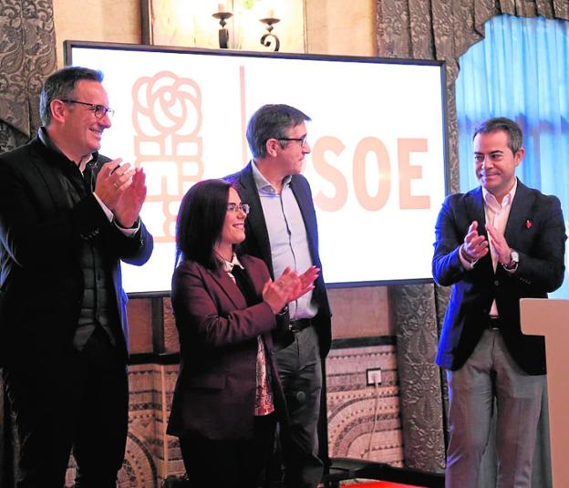 Patxi López arropa al alcalde de Lorquí