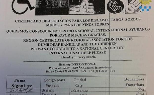 Condenada por robar una pulsera de 1.700 euros a un hombre usando el 'timo del mudo' en Murcia