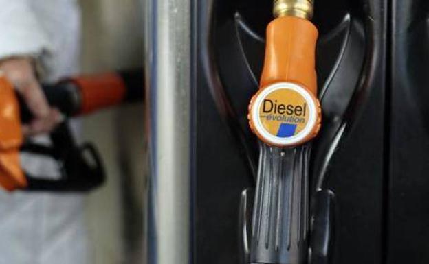 Así es el 'diésel azul', la última oportunidad para los coches de gasoil