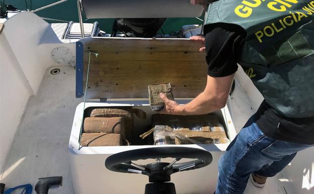 Cae una banda criminal que introducía hachís en España a través del Mar Menor