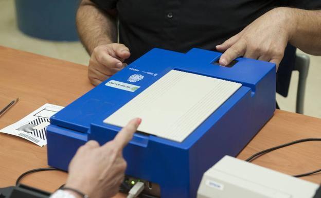 La Policía desvela el truco para tener la cita para el DNI lo antes posible