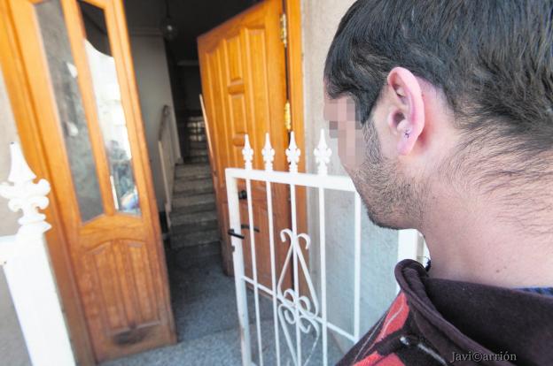 Tres encapuchados asaltan la casa de un discapacitado en Alguazas y le agreden para robarle